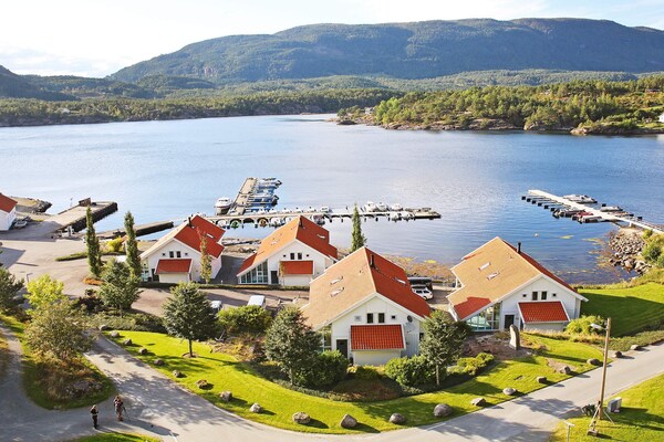 Foto van 12 persoons vakantie huis in Jelsa - Vakantiehuis in Jelsa - WaterView