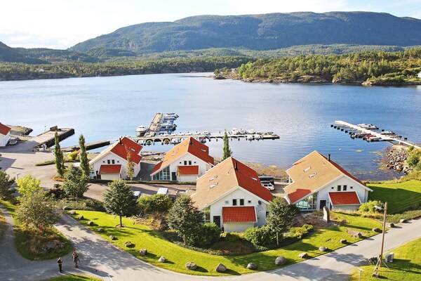 Foto van 12 persoons vakantie huis in Jelsa - Vakantiehuis in Jelsa - WaterView