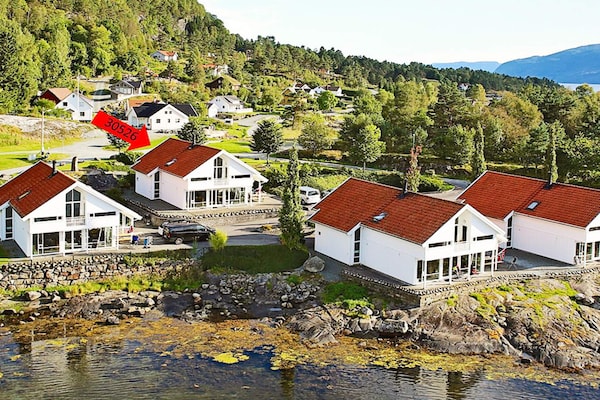 Foto van 12 persoons vakantie huis in Jelsa - Vakantiehuis in Jelsa - Outdoor