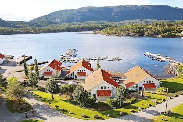 Foto van 12 persoons vakantie huis in Jelsa - Vakantiehuis in Jelsa - WaterView