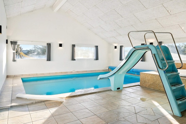 Foto van Luxe zwembad retraite bij zee -- By Traum Ferienwohnungen - Pool