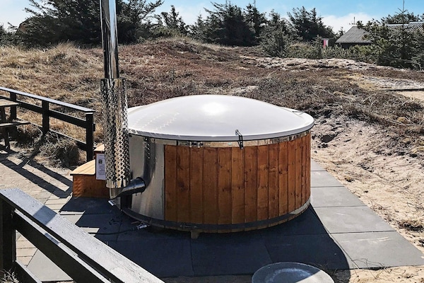 Foto van Luxe zwembad retraite bij zee -- By Traum Ferienwohnungen - Outdoor