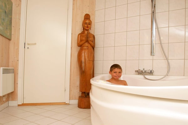Foto van 6 persoons vakantie huis in Dronningmølle-By Traum - Spa