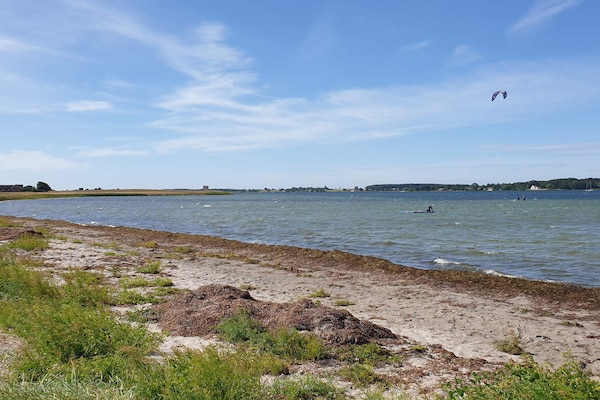 Foto van 6 persoons vakantie huis in Bogø By - Vakantiehuis in Bogø By - WaterView