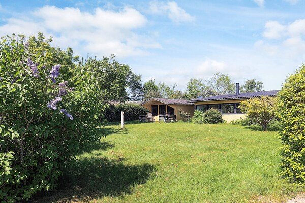 Foto van 6 persoons vakantie huis in Bogø By - Vakantiehuis in Bogø By - Outdoor