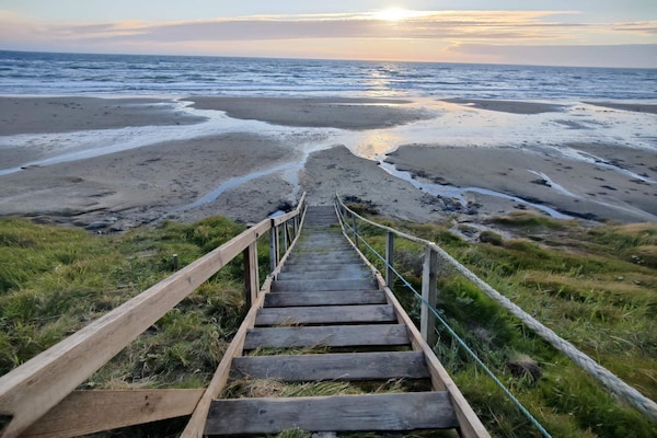 Foto van Luxe zwembad retraite -- By Traum Ferienwohnungen - Vakantiehuis in Løkken - WaterView