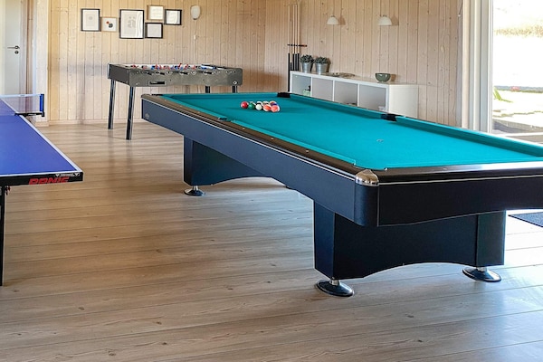 Foto van Luxe zwembad retraite -- By Traum Ferienwohnungen - Vakantiehuis in Løkken - Indoor