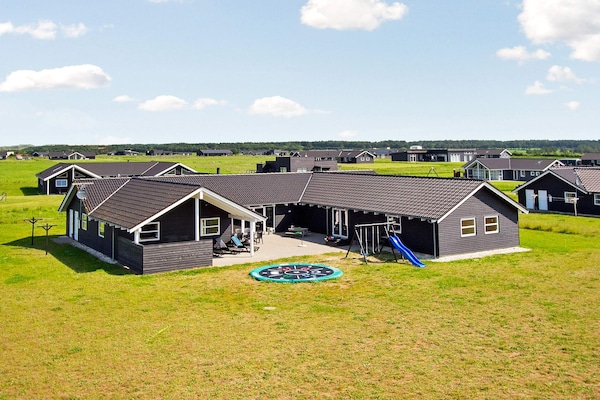Foto van Luxe zwembad retraite -- By Traum Ferienwohnungen - Vakantiehuis in Løkken - Outdoor