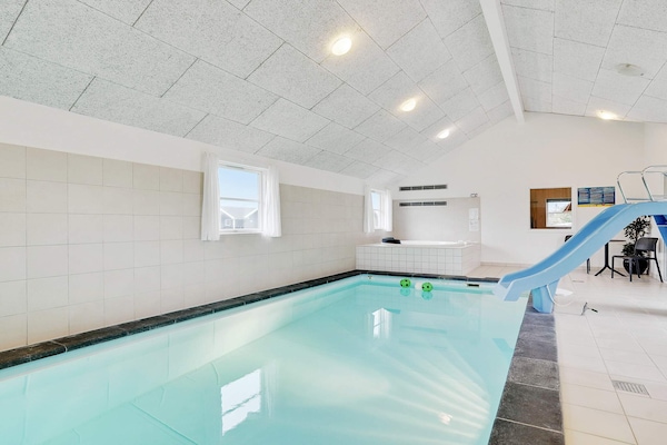 Foto van Luxe villa met zwembad Marielyst - Vakantiehuis in Idestrup - Pool