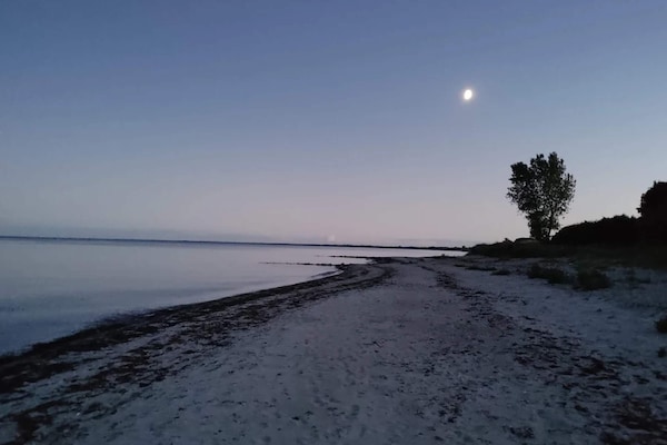Foto van Luxe vakantieverblijf met zwembad - Vakantiehuis in Idestrup - WaterView