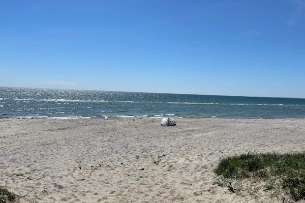 Foto van Luxe vakantieverblijf met zwembad - Vakantiehuis in Idestrup - WaterView