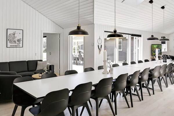 Foto van Luxe vakantieverblijf met zwembad - Vakantiehuis in Idestrup - Indoor