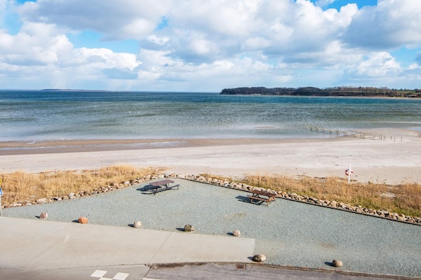Foto van 6 persoons vakantie huis op een vakantie park in Hejls - WaterView