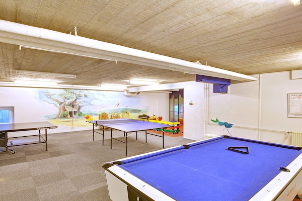 Foto van 6 persoons vakantie huis op een vakantie park in Hejls - Pool