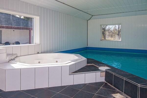 Foto van 18 persoons vakantie huis in Rømø-By Traum - Vakantiehuis in Rømø - Pool