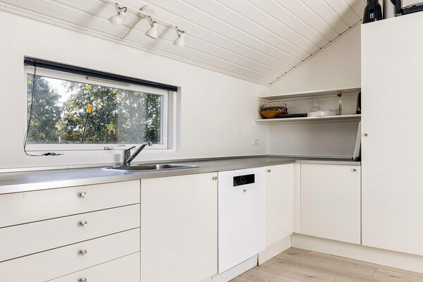 Foto van Luxe zwembad retraite -- By Traum Ferienwohnungen - Vakantiehuis in Idestrup - Indoor