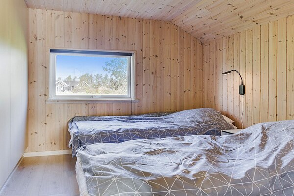 Foto van Luxe zwembad retraite -- By Traum Ferienwohnungen - Vakantiehuis in Idestrup - Indoor