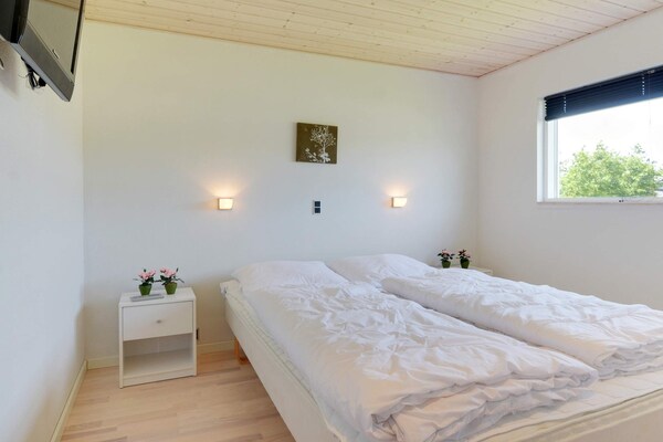 Foto van Luxe retraite met spa -- By Traum Ferienwohnungen - Vakantiehuis in Hemmet - Indoor