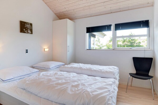 Foto van Luxe retraite met spa -- By Traum Ferienwohnungen - Vakantiehuis in Hemmet - Indoor