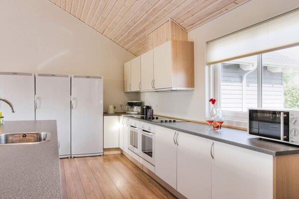 Foto van Luxe strandhuis -- By Traum Ferienwohnungen - Vakantiehuis in Bagenkop - Indoor