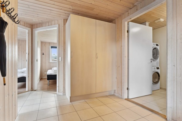 Foto van Luxe strandhuis -- By Traum Ferienwohnungen - Vakantiehuis in Bagenkop - Indoor