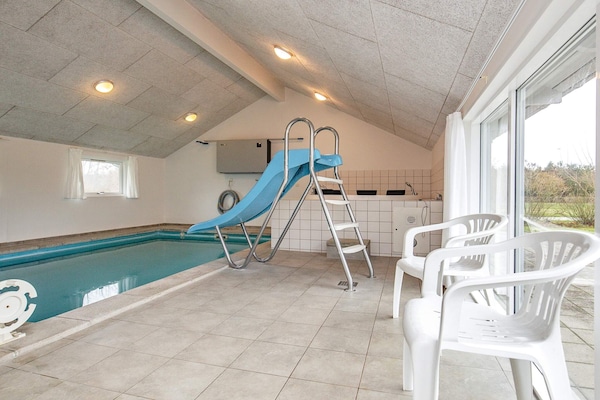 Foto van 14 persoons vakantie huis in Højslev - Vakantiehuis in Højslev - Pool