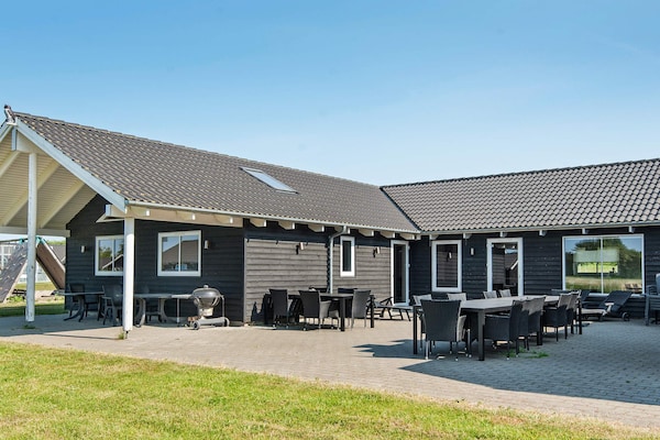 Foto van Luxe vakantieverblijf met zwembad - Vakantiehuis in Sydals - Outdoor