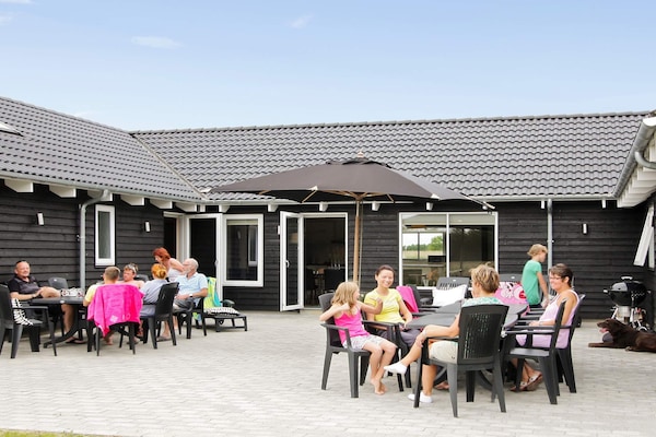 Foto van Luxe vakantieverblijf met zwembad - Vakantiehuis in Sydals - Outdoor