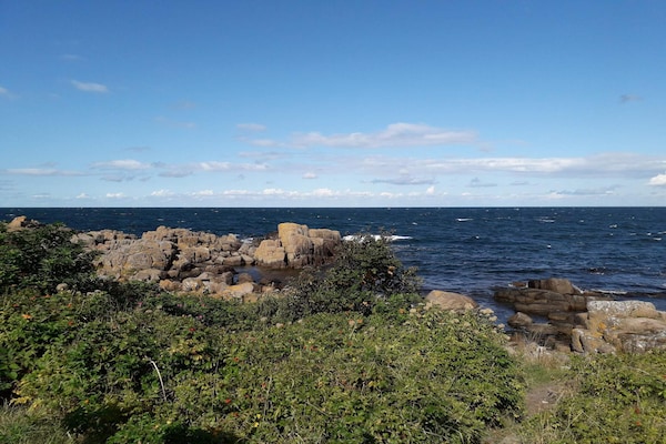 Foto van Idyllisch huisje in Allinge - Vakantiehuis in Allinge - WaterView