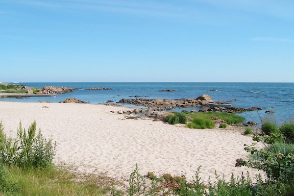Foto van Idyllisch huisje in Allinge - Vakantiehuis in Allinge - WaterView