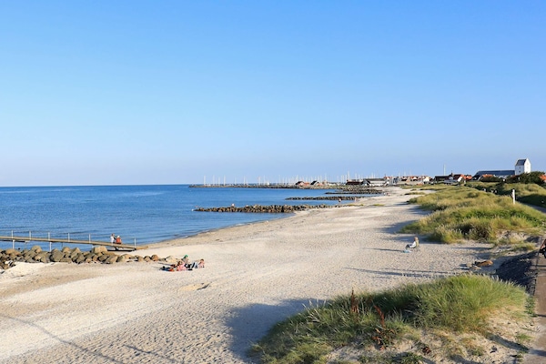 Foto van 6 persoons vakantie huis op een vakantie park in Sæby - View