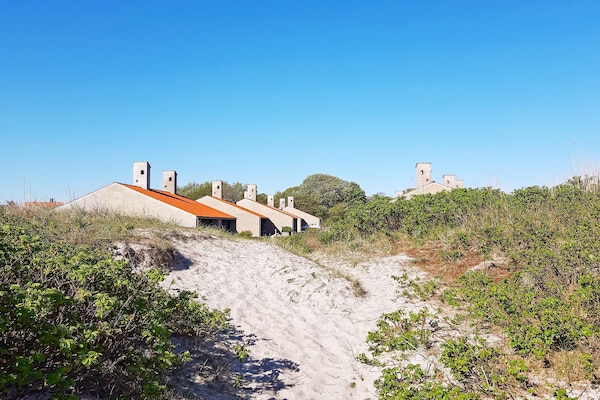 Foto van 6 persoons vakantie huis op een vakantie park in Sæby - Outdoor