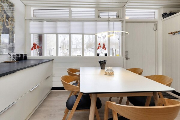 Foto van 6 persoons vakantie huis op een vakantie park in Sæby - Indoor
