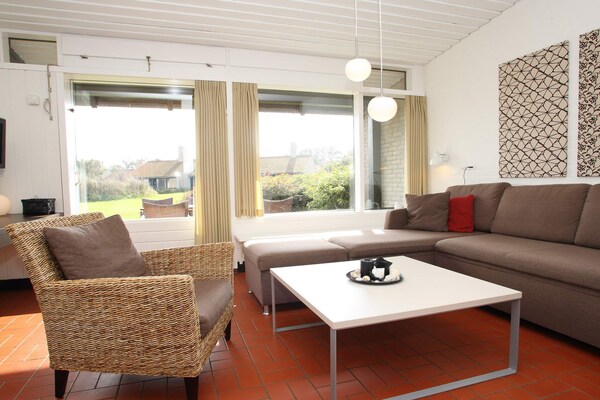 Foto van 6 persoons vakantie huis op een vakantie park in Sæby - Indoor