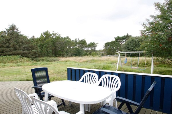 Foto van Afgelegen oase met zwembad - Vakantiehuis in Ålbæk - View