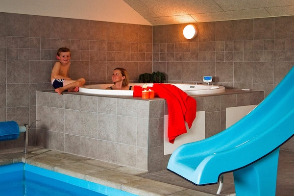 Foto van Luxe villa met zwembad aan zee - Vakantiehuis in Sydals - Spa