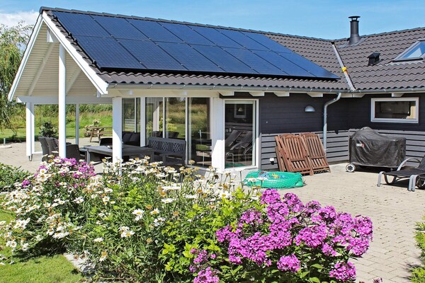 Foto van Luxe wellnessresort met spa - Vakantiehuis in Idestrup - Outdoor