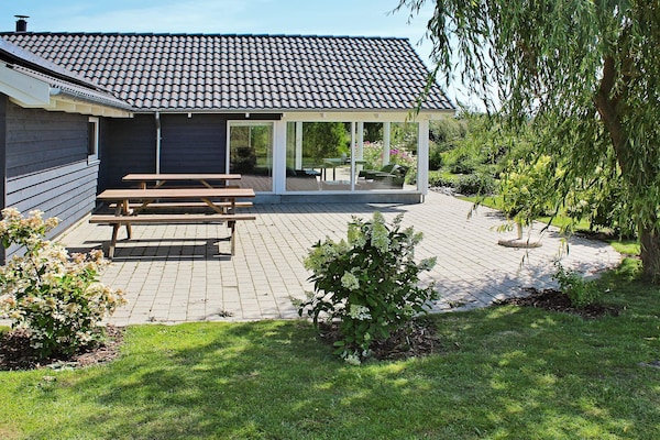 Foto van Luxe wellnessresort met spa - Vakantiehuis in Idestrup - Outdoor