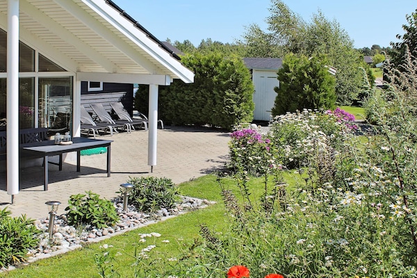 Foto van Luxe wellnessresort met spa - Vakantiehuis in Idestrup - Outdoor