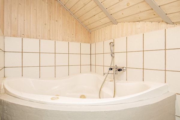 Foto van 8 persoons vakantie huis in Blåvand - Vakantiehuis in Blåvand - Spa