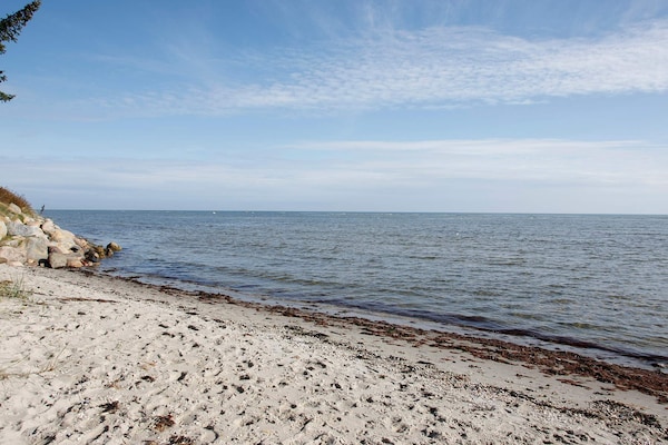 Foto van Luxe strandhuis met spa - Vakantiehuis in Hals - WaterView