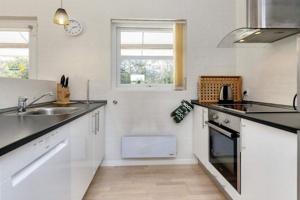 Foto van Luxe retraite Tranum Strand -- By Traum Ferienwohnungen - Indoor