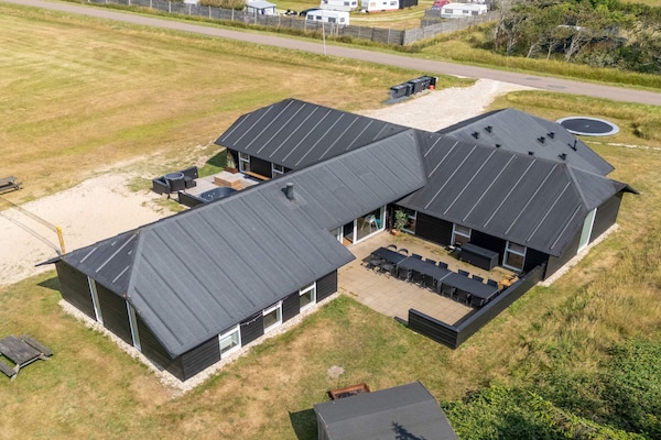 Foto van Luxe vakantieverblijf in Vorupor - Vakantiehuis in Snedsted - Outdoor