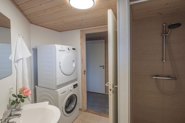 Foto van Luxe retraite met zwembad -- By Traum Ferienwohnungen - Indoor