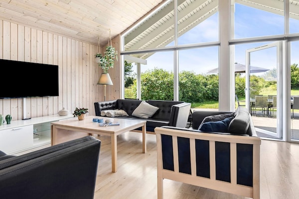 Foto van Luxe vakantieverblijf met zwembad - Vakantiehuis in Tisvildeleje - Indoor