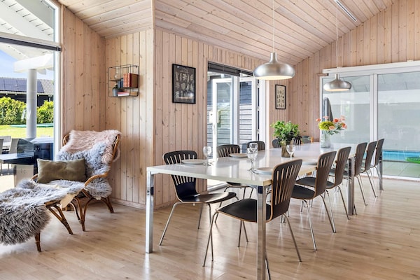 Foto van Luxe vakantieverblijf met zwembad - Vakantiehuis in Tisvildeleje - Indoor