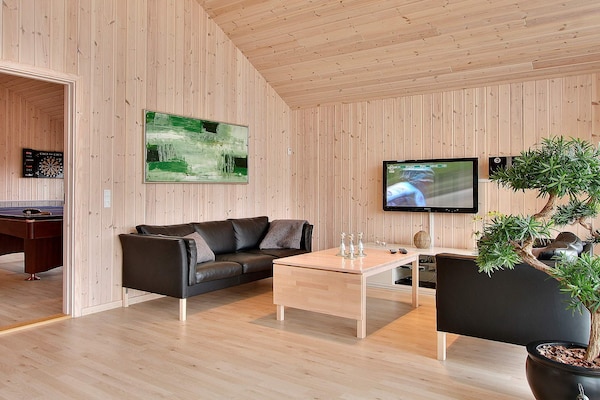 Foto van Luxe vakantieverblijf met zwembad - Vakantiehuis in Tisvildeleje - Indoor