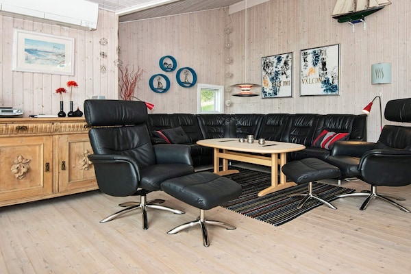 Foto van Heerlijk genieten van het strand in Lyngsbaek - Vakantiehuis in Ebeltoft - Indoor