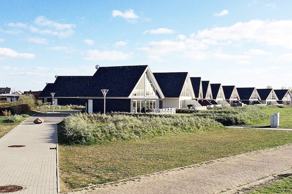Foto van Vakantiehuis met panorama op de Oostzee - Vakantiehuis in Wendtorf - Outdoor