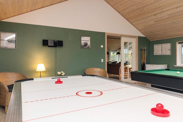 Foto van Luxe retraite met spa -- By Traum Ferienwohnungen - Vakantiehuis in Millinge - Indoor